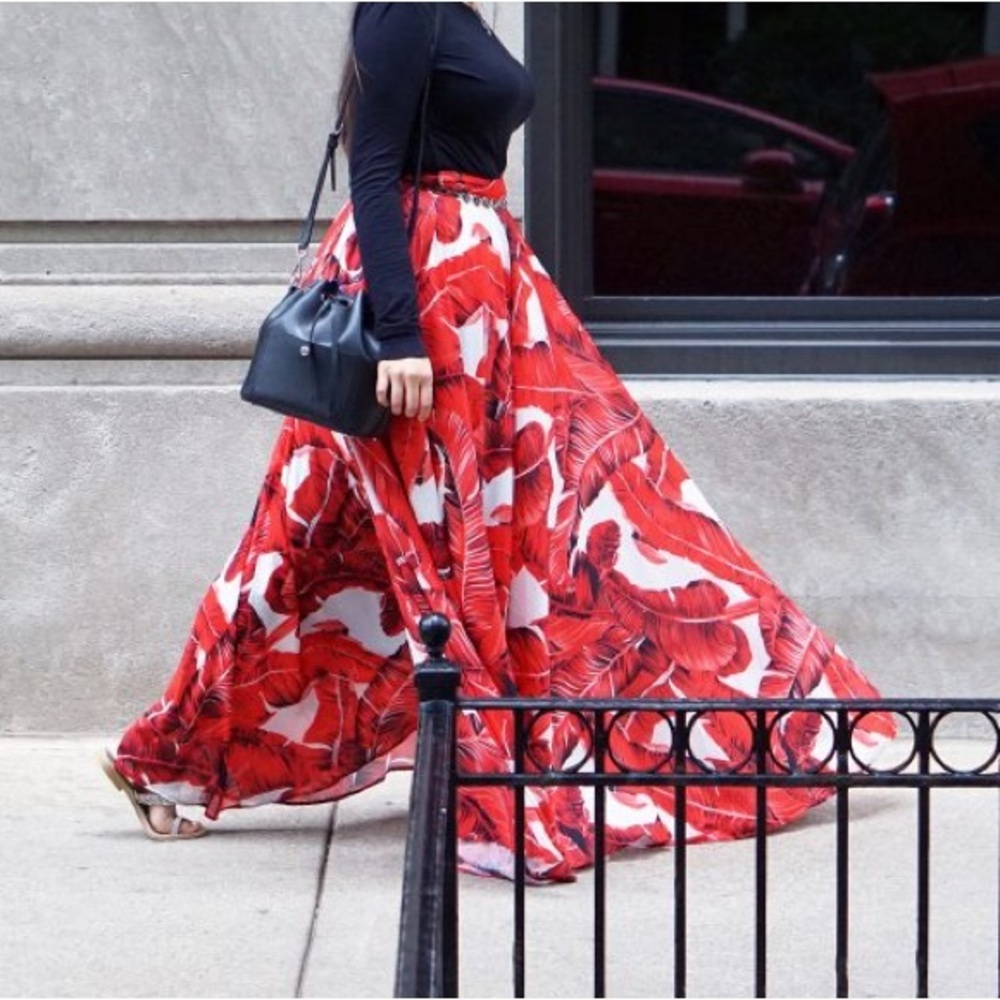 Akira Red Jungle Flowy Maxi Skirt - LARGE - Picture 6 of 12
